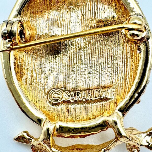 Vintage 70s Sarah Coventry Gold-Tone Owl Brooch W/ Green Eyes - Picture 5 of 9